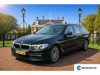BMW 5-serie Touring 520i High Executive | DEALER OH! | ALL SEASON | STOELVERWARMING | PARK SENS V+A | ADAPTIVE CRUISE | HALF LEDER | NAVI | PRACHTIGE STAAT!