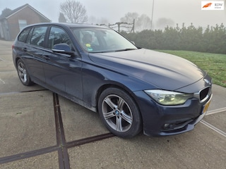 BMW 3-serie Touring 316d Luxury - Leder - Airco - Cruise - Navigatie - Camera - Export of Handel