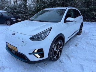 Kia Niro EXECUTIVELINE 64KWH 3 FASE SOH 100%/LEER/LMV/ACARPLAY/WARMTEPOMP/FABRIEKSGARANTIE