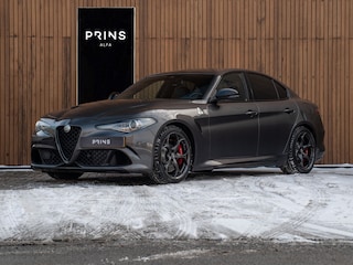 Alfa Romeo Giulia 2.9 V6 Quadrifoglio MY22 | Grigio Vesuvio