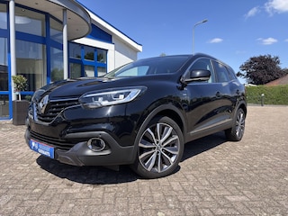 Renault Kadjar 1.2 TCe Bose | Key-less go and entry, Navigatie, Parkeersensoren V+A en camera, 19"LM-velgen