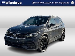 Volkswagen Tiguan 1.4 TSI eHybrid 245pk R-Line Business+ DSG Automaat / Panorama dak / BLACK STYLE / LM 19 inch / Navigatie PRO / Wegkl trekhaak / 360 camera / Head up display