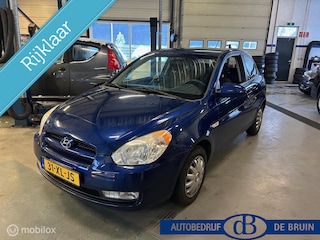 Hyundai Accent 1.4i Dynamic Airco