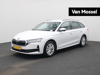 Skoda Octavia Combi 1.5 TSI MHEV Business Edition 115 PK | Automaat | Navigatie | Lichtmetalen Velgen | Climate Control | Achteruitrijcamera | Parkeersensoren | Trekhaak wegklapbaar | LED | Cruise Control | Virtual Cockpit | Apple Carplay & Android auto | Keyless | Elektrische Achterklep | Getint glas vanaf B-Style