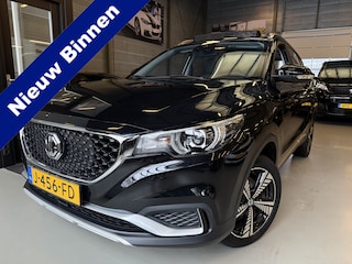 MG ZS EV Luxury 45 kWh ACC, Camera, Pano, Carplay