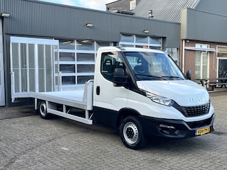 Iveco Daily 35S14 2.3 Autotransporter Tijhof 5.14 M Airco Cruise controle 3500kg Trekhaak 1145kg Laadvermogen Luchtvering Autoambulance Transporter Euro 6 Oprijwagen 3-Persoons Pick-up Open laadbak Bakwagen P-up