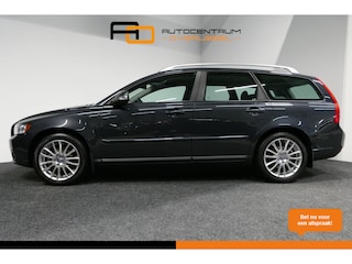 Volvo V50 2.0 Sport / YOUNGTIMER / Orig. Nederlands / Handsfree Bluetooth / Climatronic / Cruise Control / Trekhaak / 17'' lichtmetalen velgen / Audio High Performance / Elektrische ramen voor + achter / Regensensor / Stuur met multifunctie