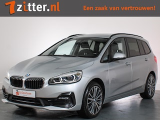 BMW 2-serie Tourer 218i Sportline 7-Persoons Trekhaak, Head Up, Navigatie, Dealer onderhouden!