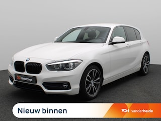 BMW 118i Executive 136PK Aut8 Trekhaak, Achteruitrijcamera, Alarm, Clima, Navi, 17" LM velgen, Cruise Controle, Full LED Koplampen