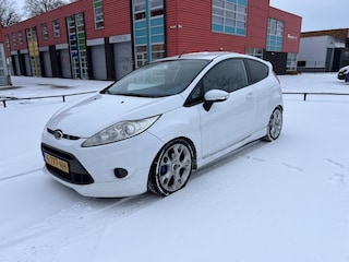 Ford Fiesta 1.6 Sport Leder| Stoelverwarming