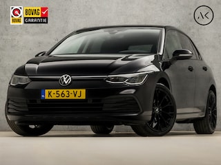 Volkswagen Golf 1.0 TSI Sport (APPLE CARPLAY, GROOT NAVI, SFEERVERLICHTING, KEYLESS, PARKEERSENSOREN, SPORTSTOELEN, LM VELGEN, GETINT GLAS, NIEUWSTAAT)