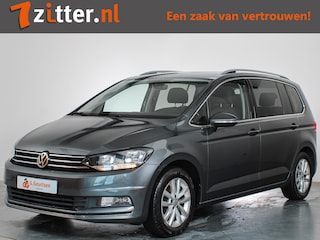 Volkswagen Touran 1.4 TSI Highline, 7-Persoons, Trekhaak, Bluetooth, Navigatie
