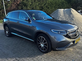 Mercedes-Benz EQC 400 4MATIC 80 kWh SOH 94% BTW AMG (PANORAMADAK,BURMESTER,CARPLAY,SFEERVERLICHTING,LASER,LEDER,STOELVERWARMING)