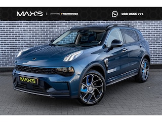 Lynk & Co 01 PHEV | Elegante SUV | Elektrisch schuif/kanteldak | 360 Graden Camera | LM velgen 20 inch | Adaptive Cruise Control | Elektrisch bedienbare achterklep | Premium Audio Systeem | Apple Carplay/Android Auto | Stoelverwarming | Achteruitrijcamera | Keyless Entry | Elektrisch verstelbare bestuurderstoel met geheugenfunctie