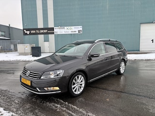 Volkswagen Passat Variant 1.4 TSI Highline BlueMotion Automaat DSG 125 PK. Mooie en onverwoestbare auto !!!