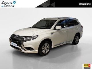 Mitsubishi Outlander 2.4 PHEV Pure 135PK AUTOMAAT | 1ste eigenaar | Cruise Control | Climate Control | Achteruitrijcamera | Parkeersensoren rondom |