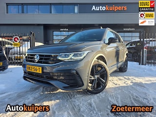 Volkswagen Tiguan 1.4 TSI eHybrid R-Line Business+ | Met o.a. stoelverwarming en achterbank verwarmd, adaptive cruise en trekhaak!