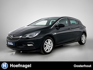 Opel Astra 1.0 Turbo Business | Cruise control | Stoel & stuurverwarming | parkeersensoren voor & achter | Trekhaak