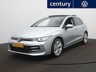 Volkswagen Golf 1.5 eHybrid Life Edition Apple Carplay/Android Auto - LED - Panorama-dak - ACC - Camera - PDC
