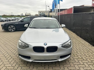 BMW 114i|START/STOP|CLIMA|PARK.SENSOR|NAVI