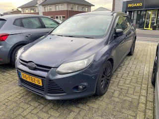 Ford Focus 1.6 EcoBoost Titanium|CRUISE|CLIMA|NAVI|PARK