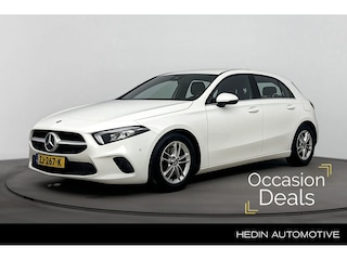 Mercedes-Benz A 180 Automaat Business Solution Style Line | Advantage Pakket | LED | Parktronic met camera | Stoelverwarming | Spiegelpakket | Zitcomfortpakket | Licht en Zichtpakket