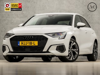 Audi A3 Sportback 40 TFSI e Sport 204Pk Automaat (APPLE CARPLAY, CLIMATE, STOELVERWARMING, GETINT GLAS, SPORTSTOELEN, PARKEERSENSOREN, ZWART HEMEL, 18'' LM VELGEN, CRUISE, NIEUWSTAAT)