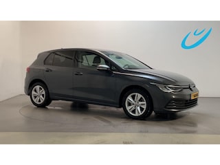 Volkswagen Golf 1.5 eTSI DSG Life Business Alcantara Camera Stoelverwarming Navigatie