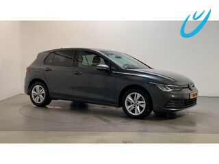 Volkswagen Golf 1.5 eTSI DSG Life Business Alcantara Camera Stoelverwarming Navigatie