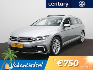 Volkswagen Passat Variant 1.4 TSI PHEV GTE Business Panoramaschuif-kanteldak - Camera - ACC - Side Assist - Stoelverwarming - IQ.LIGHT - ErgoComfort-stoel - Navigatie