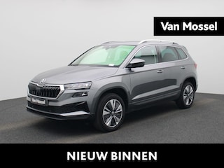 Skoda Karoq 1.5 TSI 110kW Clever+ | LEDEREN SPORTSTOELEN | CAMERA | STOEL-STUURWIELVERWARMING | NAVIGATIE