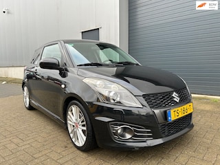 Suzuki Swift 1.6i Sport CLIMA NAVI 2012