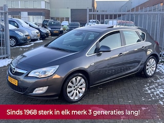 Opel Astra 1.4 Turbo Sport 140PK! Schuifdak l Stoelverwarming l Airco l LMV l Cruise l PDC V+A! TOPSTAAT!