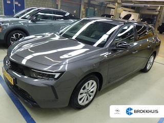 Opel Astra Sports Tourer 1.2 Turbo Business Edition / Navigatie / PDC V+A / Stuur -en Stoelverwarmd / Keyless / Carplay /