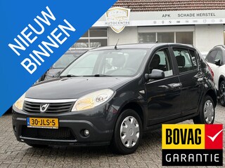 Dacia Sandero 1.6 Lauréate AIRCO | TREKHAAK | NIEUWE APK | BOVAG !!