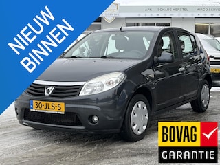 Dacia Sandero 1.6 Lauréate AIRCO | TREKHAAK | NIEUWE APK | BOVAG !!