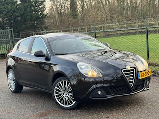 Alfa Romeo Giulietta 1.4 T Distinctive /Automaat/Navi/Airco/Cruise/