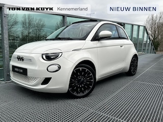 Fiat 500 Icon 42 kWh Cabrio, Climate control, 17 inch lichtmetalen velgen, Parkeer sensoren achter, Regensensor, Led verlichting 1e eigenaar.