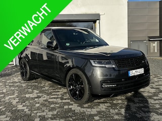 Land Rover Range Rover 3.0 P550e Autobiography | Signature Meridian | Clear sight | 22 inch | Head-up | Executive Class Rear Seating |