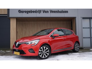 Renault Clio 1.3 131PK TCe Automaat Intens 5Drs LED Navi Stoelverwarming A-Camera 16inch LM *NL auto* 37609km!