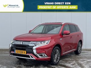 Mitsubishi Outlander 2.4 PHEV 240pk 4WD Aut Intense+ | Camera | Stoel- stuurwielverwarming | Glazen schuif- kantel dak | Keyless | Trekhaak 1500 kg |