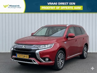Mitsubishi Outlander 2.4 PHEV 240pk 4WD Aut Intense+ | Camera | Stoel- stuurwielverwarming | Glazen schuif- kantel dak | Keyless | Trekhaak 1500 kg |