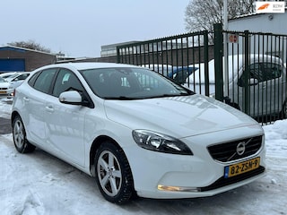 Volvo V40 1.6 T3 Kinetic 2e eigenaar dealer onderhouden airco navigatie cruis control parkeer sensor
