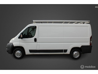 Fiat Ducato bestel 30 2.0 MultiJet MH2 Gran Volume. 3 pers, Airco, Imperiaal, Kasten inrichting laadruimte.