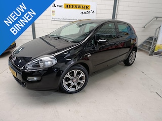 Fiat Punto Evo 0.9 TwinAir Sempre Airco automatisch| Navigatie | Lichtmetalen velgen | Parkeer sensoren
