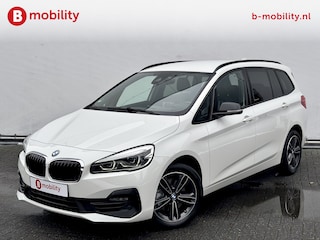 BMW 2-serie Tourer 218i 7-pers. Executive Edition Sportline Automaat | Hifi | Achteruitrijcamera | Head-Up Display | LED Koplampen