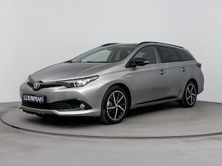 Toyota Auris Touring Sports 1.8 Hybrid Black Edition | 17 inch velgen | climaatcontrol | bluetooth |