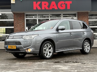 Mitsubishi Outlander Instyle 2.0 PHEV - Leder - Xenon - trekhaak - APK 12-2026