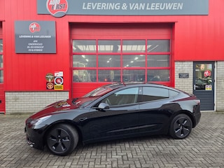 Tesla Model 3 Standard RWD Plus 60 kWh Lederen bekleding/ Panoramadak/ Rijklaarprijs!
