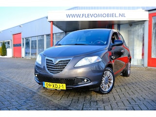 Lancia Ypsilon 0.9 TwinAir Platinum 5-drs Airco|LMV|Cruise